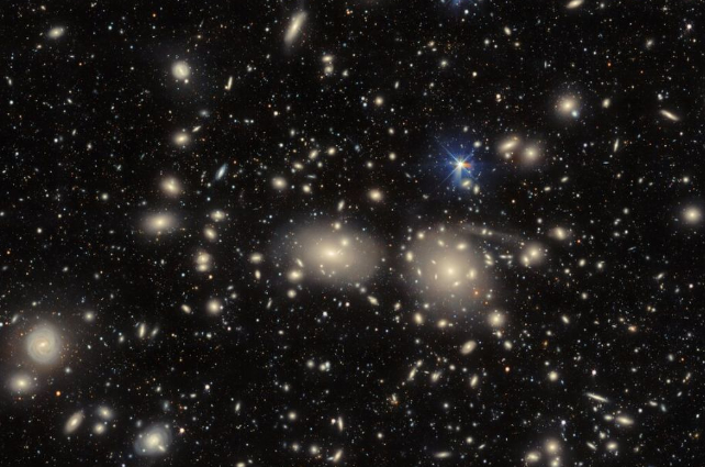 Scienziati confermano che l’universo si sta espandendo troppo velocemente: ScienceAlert